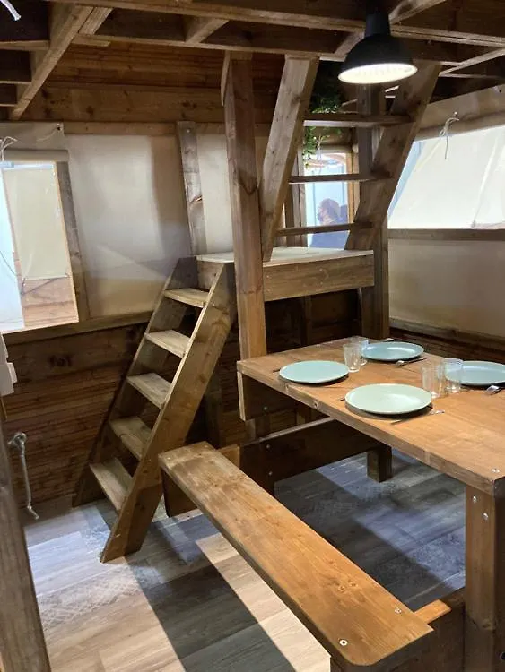 Camping La Charderie Pont-de-Labeaume