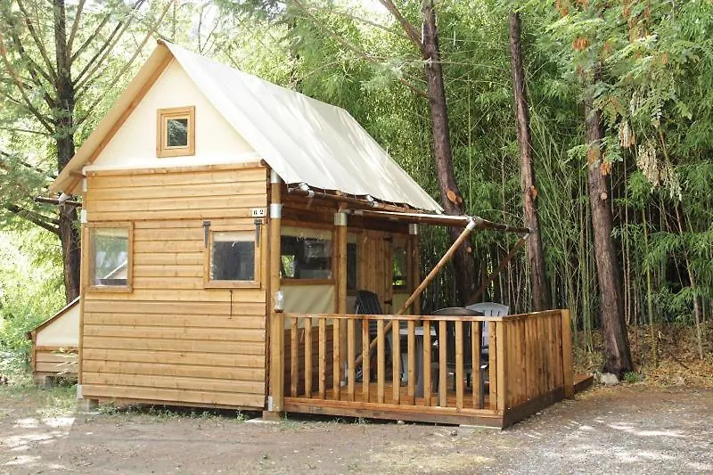 Camping La Charderie Pont-de-Labeaume 3*,