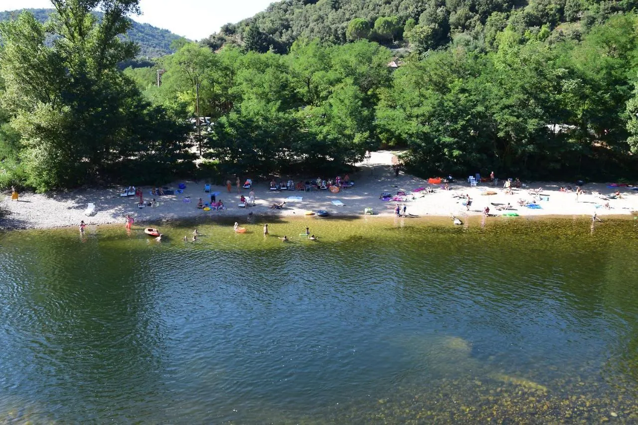 Camping La Charderie Pont-de-Labeaume